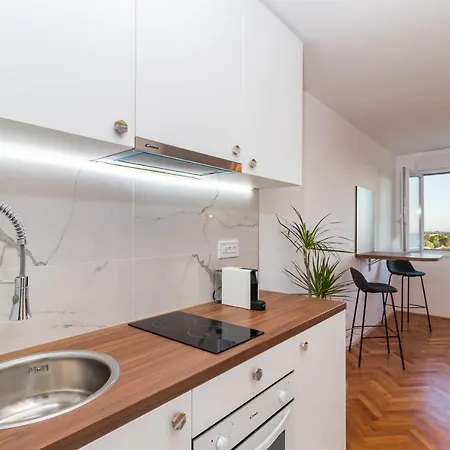 Floor Modern With Incredible Views Lejlighed Pula